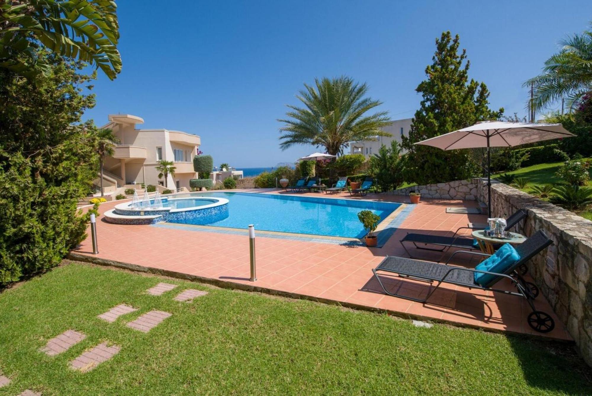 Villa Elina Luxury Residence Stalós Exterior foto